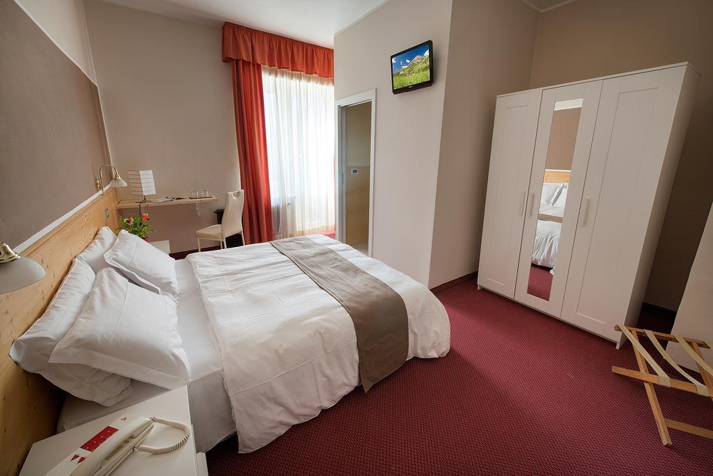 Hotel Aurora Monclassico Cameră foto