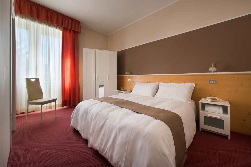 Hotel Aurora Monclassico Cameră foto